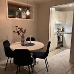 Apartman Naert Til Flyplass Naturen Og Sentrum Av