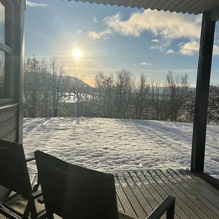 Naert Til Flyplass Naturen Og Sentrum Av Tromsø