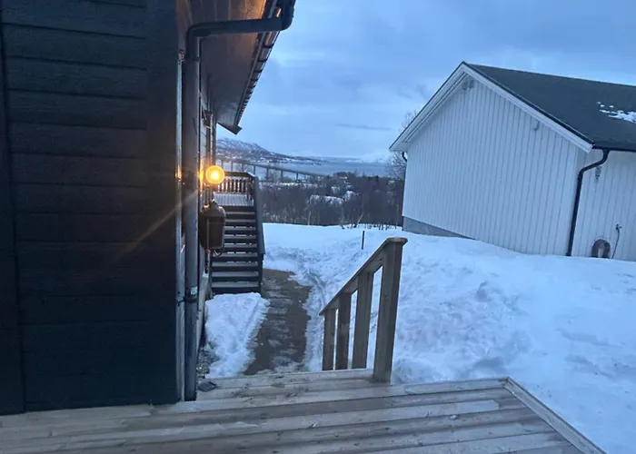 Lägenhet Naert Til Flyplass Naturen Og Sentrum Av Tromsø