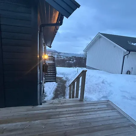 公寓 Naert Til Flyplass Naturen Og Sentrum Av 特罗姆瑟